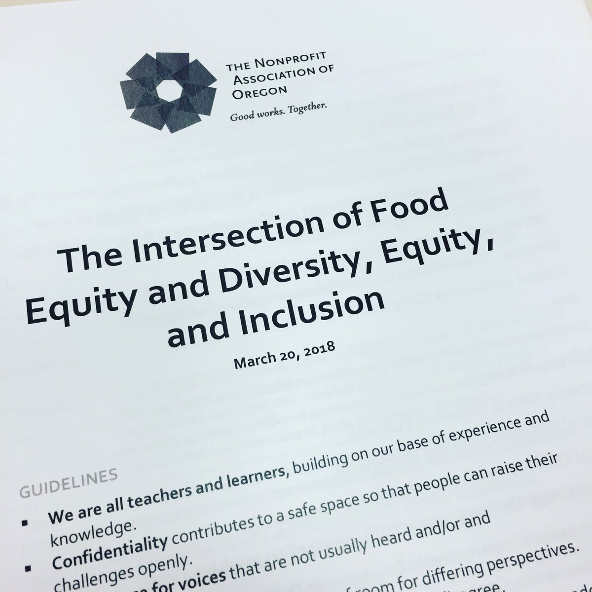 Thanks to trainers from @NonprofitOregon for starting our day at the Oregon Community Food Systems Network convening with an equity framework. #nao #ocfsn #dei