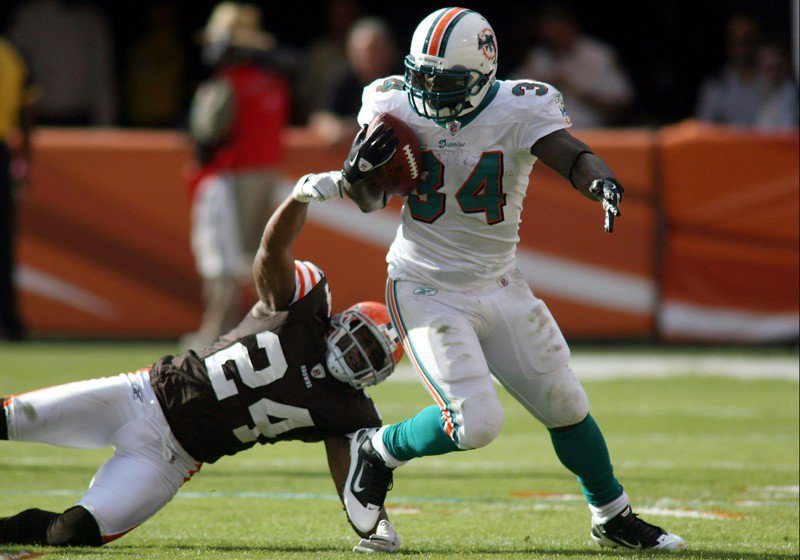ajc's tweet photo. Former NFL star Ricky Williams launches marijuana brand https://t.co/i7OCDMK2JH https://t.co/OjSCnUJb4Q