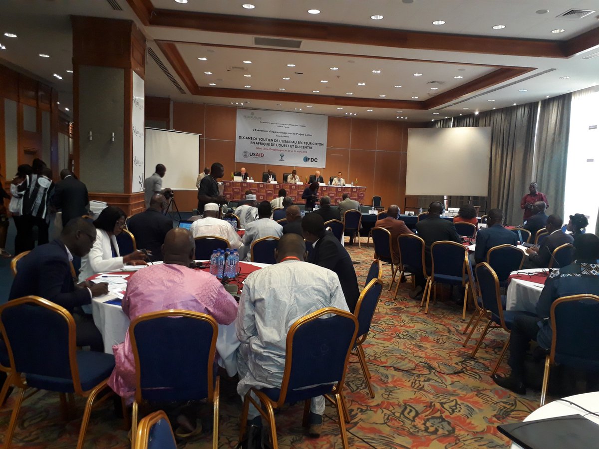 USAIDC4CP's tweet photo. #BurkinaFaso Trade Minister opens Learning Event on 10yrs of #USAID support 2 #Cotton in West&amp;Central #Africa. #10yrsofCotton

Ministre du Commerce #BurkinaFaso ouvert événement d'apprentissage sur 10ans 2soutien @USAID au secteur #coton d’#Afrique 2 l’Ouest&amp;Centre.#10ans2Cotton https://t.co/VTmIX34pAi