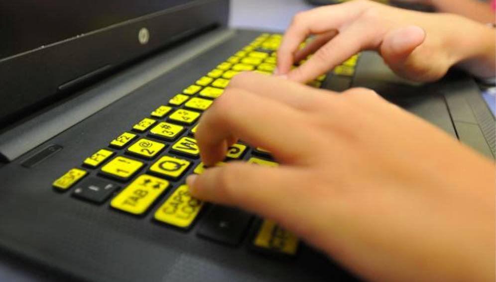 #ElIncluyente Universidad Autónoma de Sinaloa implementa un software de #Accesibilidad para #PcDVisual. goo.gl/wJb7tY