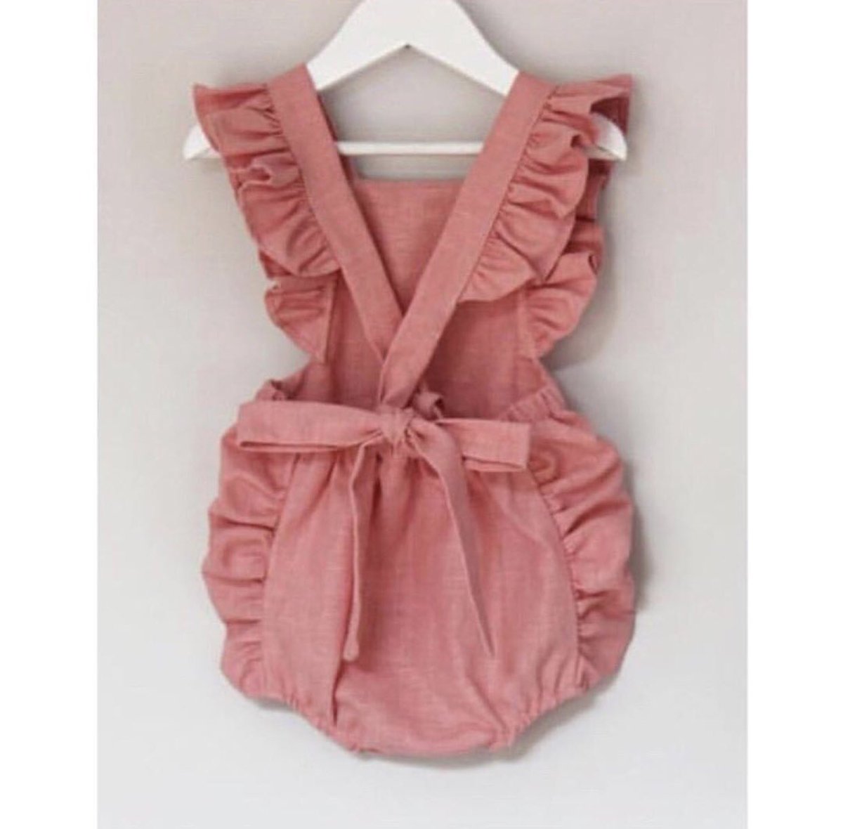 So the sunshine was back in the North East today.....has Spring sprung??.... 🌷 Beautiful Spring time vibes with this pretty Pink Frill Romper... 💕 #northeasthour #linenrompers #ethicalhour #HandmadeHour