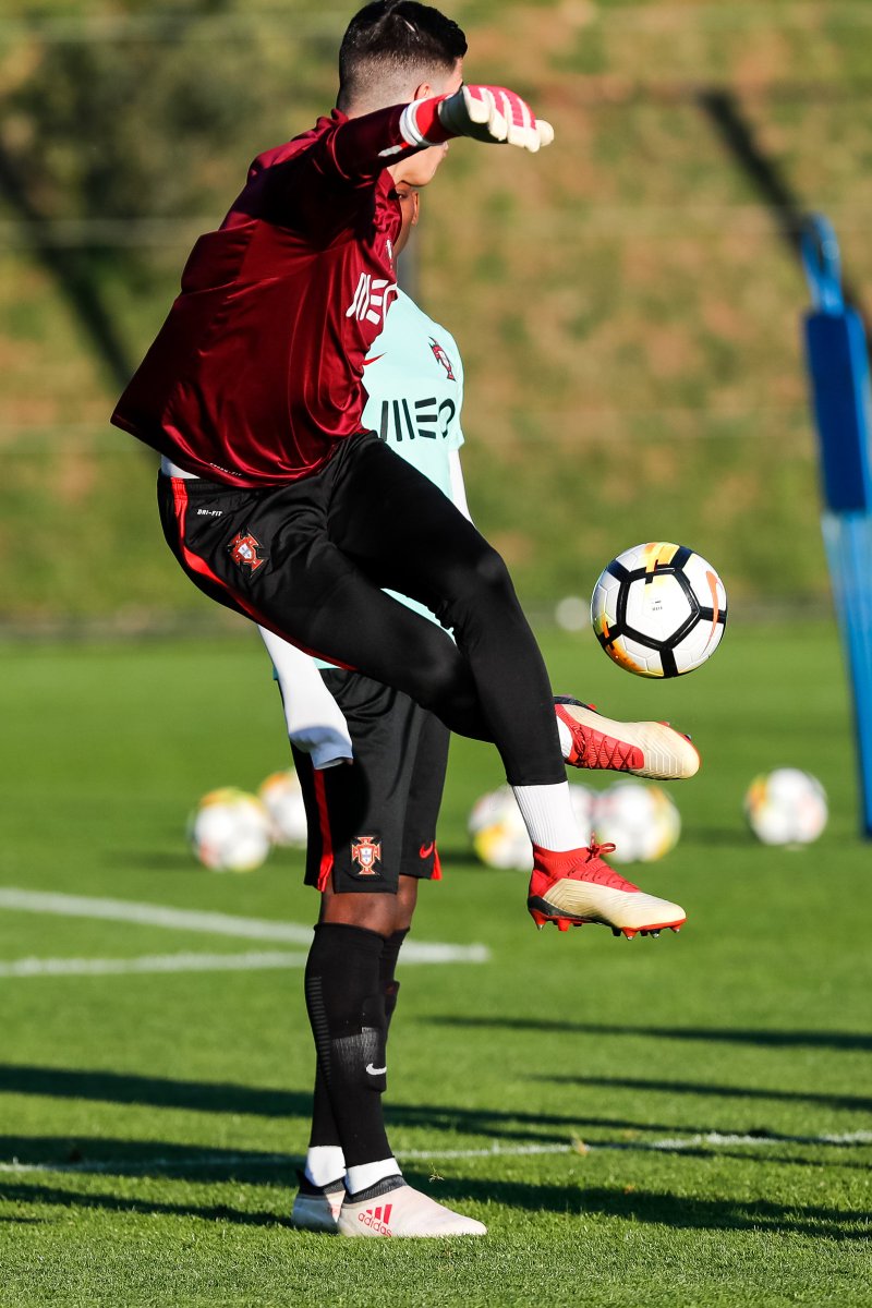 .@ElgatoPereira1, grande tΓ©cnica! #Sub21 #ConquistaOSonho