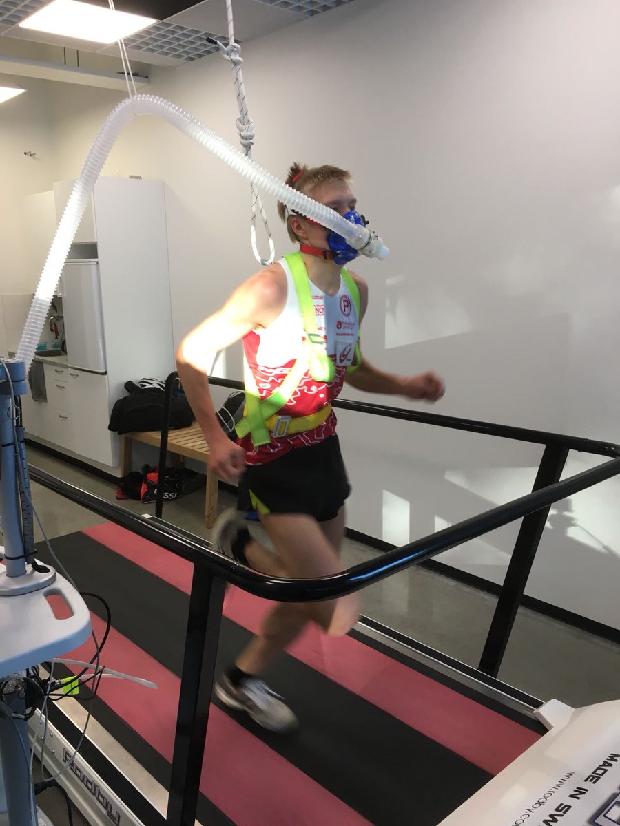 TPPunakone's tweet photo. Punakoneen testipäivä @KauppiCenter & @vtekauppi. Kone virittämistä vaille kisakunnossa. Next up #danishspring 🇩🇰 #Punakonemöyhii #suunnistus #kauppisportscenter https://t.co/cy4a2liTCJ