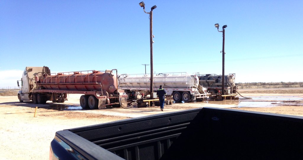 CLEAR #inthelab &amp; <a href="/informenv/">Inform Environmental</a> #inthefield of the #EagleFord Shale advancing measurements &amp; tech of #oilandgas #producedwater reuse 4 the day it’s safe for ag #irrigation. #NationalAgDay #shalescience 🛢🚱👨‍🔬👨‍🔧💧🌾👨‍🌾