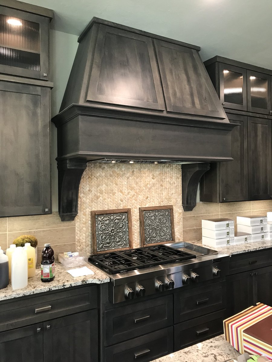 txrockstargroup's tweet photo. Luxury around every corner! @partnersinbuild sure does know how to build a beautiful home! Let us take you on a tour! Give us a call at 281-738-3777
#partnersinbuilding #customhomes #benderlanding #buildseverywhere #texasrockstargroup #exprealty https://t.co/uD1YkwKmxD