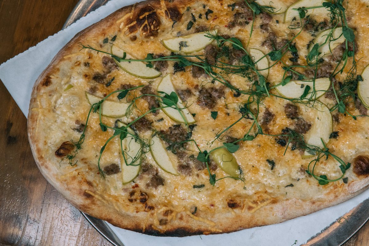 blackbirdfargo's tweet photo. Celebrate spring with a pie! 💐🎉 https://t.co/hSmp1lJGnX