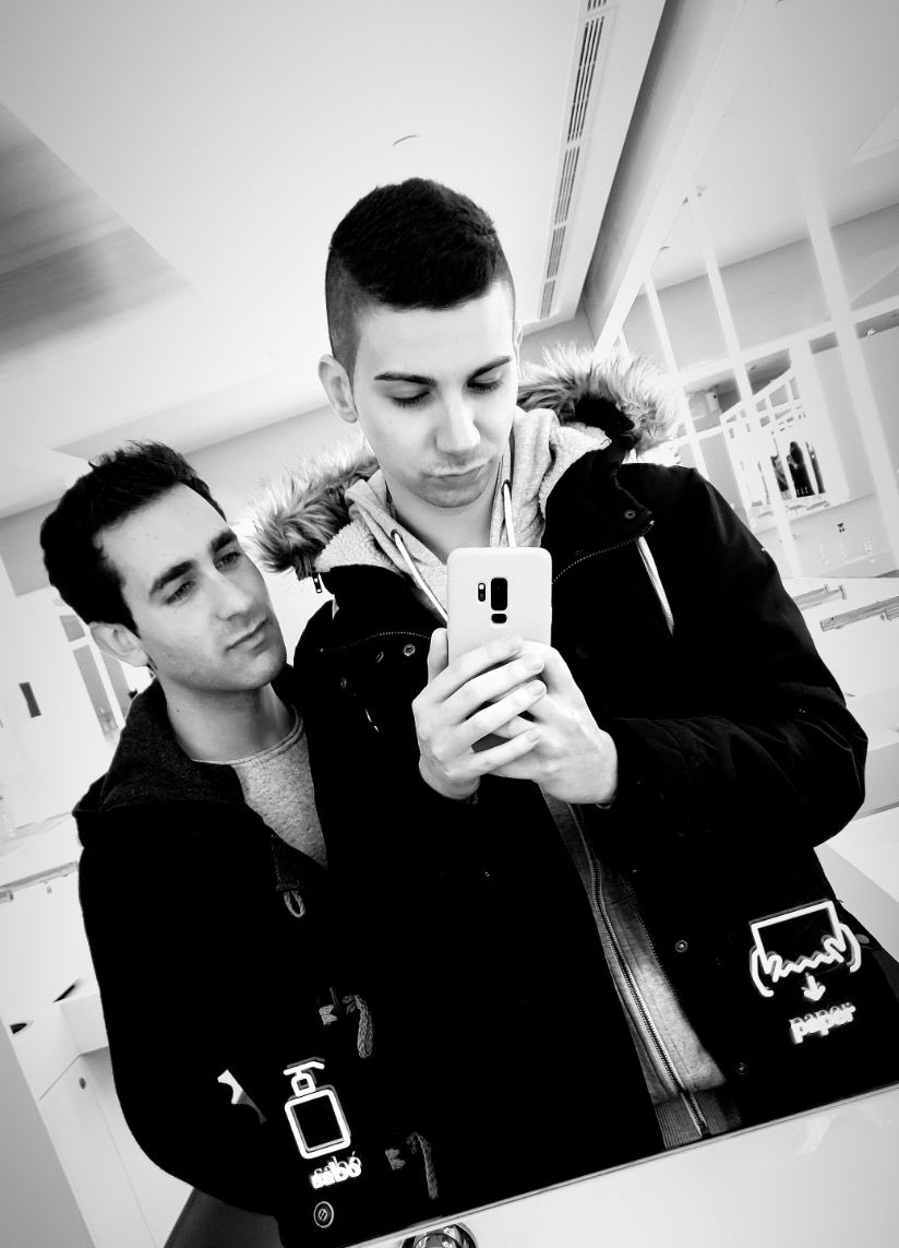manelferrer's tweet photo. 👬💜 #beffo #love #tuesday #bcn #cat #moments https://t.co/eptYo9hslA