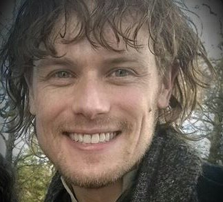 Lynetterice's tweet photo. We asked Sam and Caitriona to address spoilers and how they really feel about those fans who get candid shots on location #Outlander https://t.co/P6igqlKmEj @DanaSchwartzzz https://t.co/JfPBDyYAC5