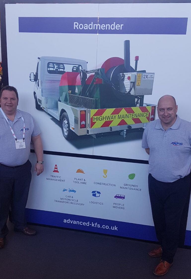 RoadmenderAspha's tweet photo. Just got this great Roadmender selfie from Advanced KFS who are exhibiting their 3.5 ton Truck mounted Roadmender at Intertraffic in Amsterdam this week. Thanks guys. 🙂👍♻️✅ #roadmender #advancedkfs #intertraffic
https://t.co/MxfFtzmr9d https://t.co/Qm1eVSeMgl