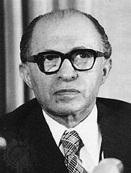 1981صرح الأمير فهد لوكالة الأنباء السعودية عن مشروعه للسلام،أخذ المشروع صدى عالمي رحبت به الصين واله...