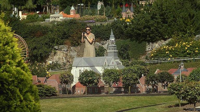 Enkele nagebouwde historische panden uit #Ootmarsum welke in Miniatuurpark Mini-Europa in #Brussel te zien zijn.
Bron: <a href="/HeemkOotmarsum/">Heemkunde Ootmarsum</a>