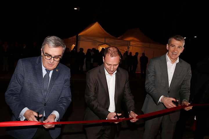 esofitec's tweet photo. Gran tarde hoy inaugurando las nuevas oficinas de Customer Support en Lleida. Gracias a todos los que nos habéis acompañado y en especial a @peparagones @angelrosdomingo @wolterskluwer @paeriacomunica https://t.co/YGnF2lZoVI