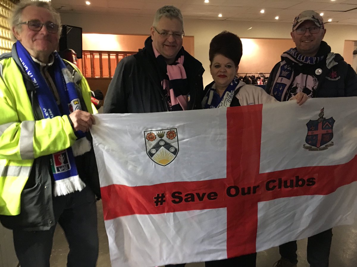 dcdulwich's tweet image. Solidarity between @LowestoftTownFC and @DulwichHamletFC fans tonight #SaveOurClubs #dhfc #nonleaguematters
@pompeydunc