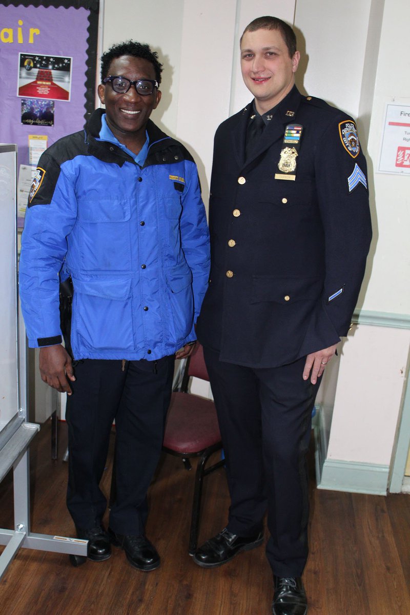 KarenDClements's tweet photo. What a great meeting last nite @NYPD113Pct #NYPDCommCouncil! Residents turned out in large number and met the precincts newest Sgts! Sgt Gillot #CommAffairs & Sgt Tarnok #NCOUnit. https://t.co/JmvbnTjC2U
