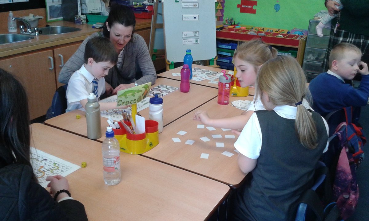 MissQuinn14's tweet photo. Today it was our P2's turn to invite their families to class.  We played lots of games and had lots of fun learning. https://t.co/t1W5jEIYyk