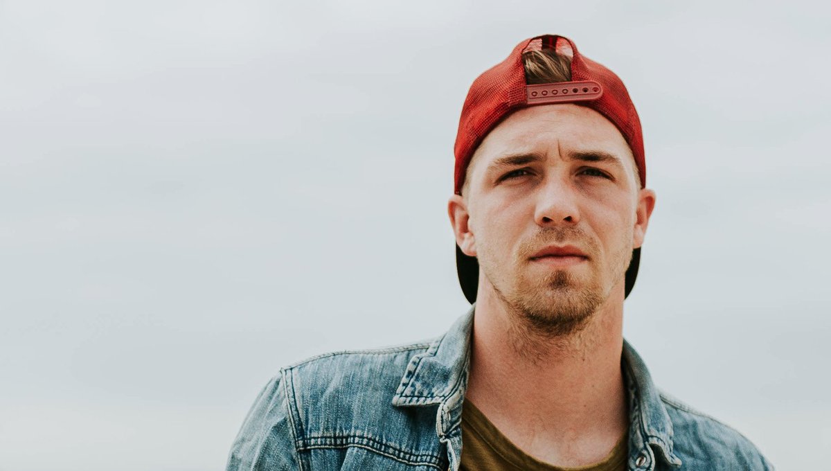 TheBabylonBee's tweet image. Report: Guy Who Says He Hates To Be ‘That Guy’ Actually Loves To Be ‘That Guy’ babylonbee.com/news/report-gu…