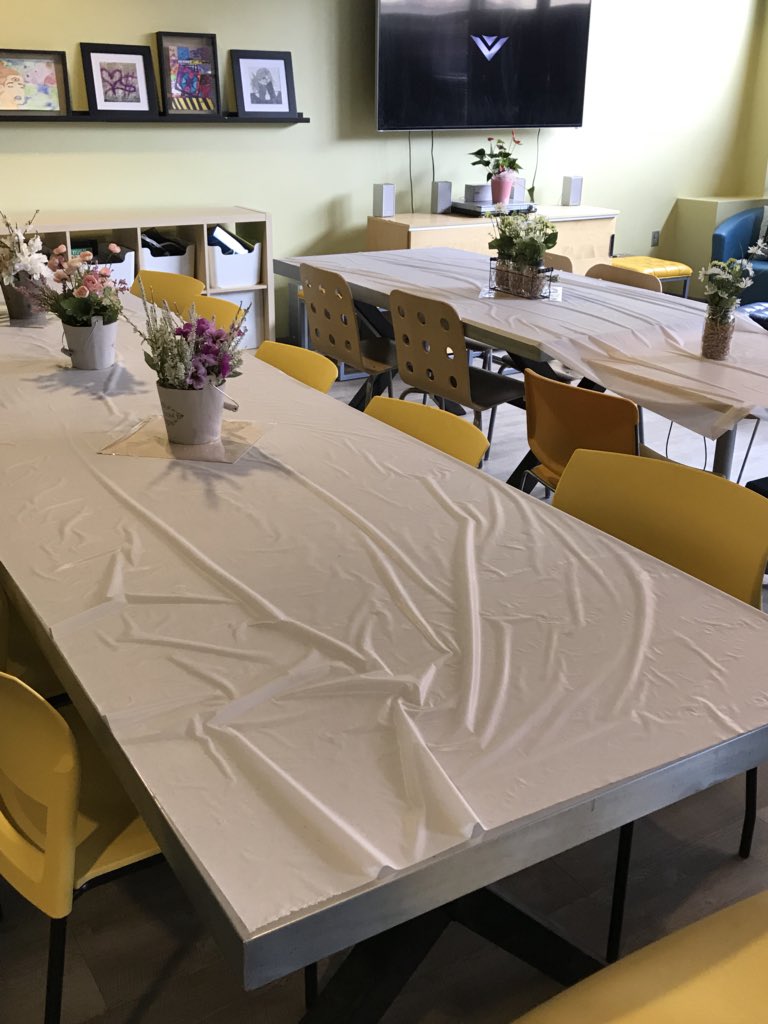DuluthRotary's tweet photo. Rotary serves a meal to youth in Duluth! @LifeHouseDuluth @CFCLDuluth @Rotary5580 #rotary25 #serviceaboveself https://t.co/1zyjVcBr3z