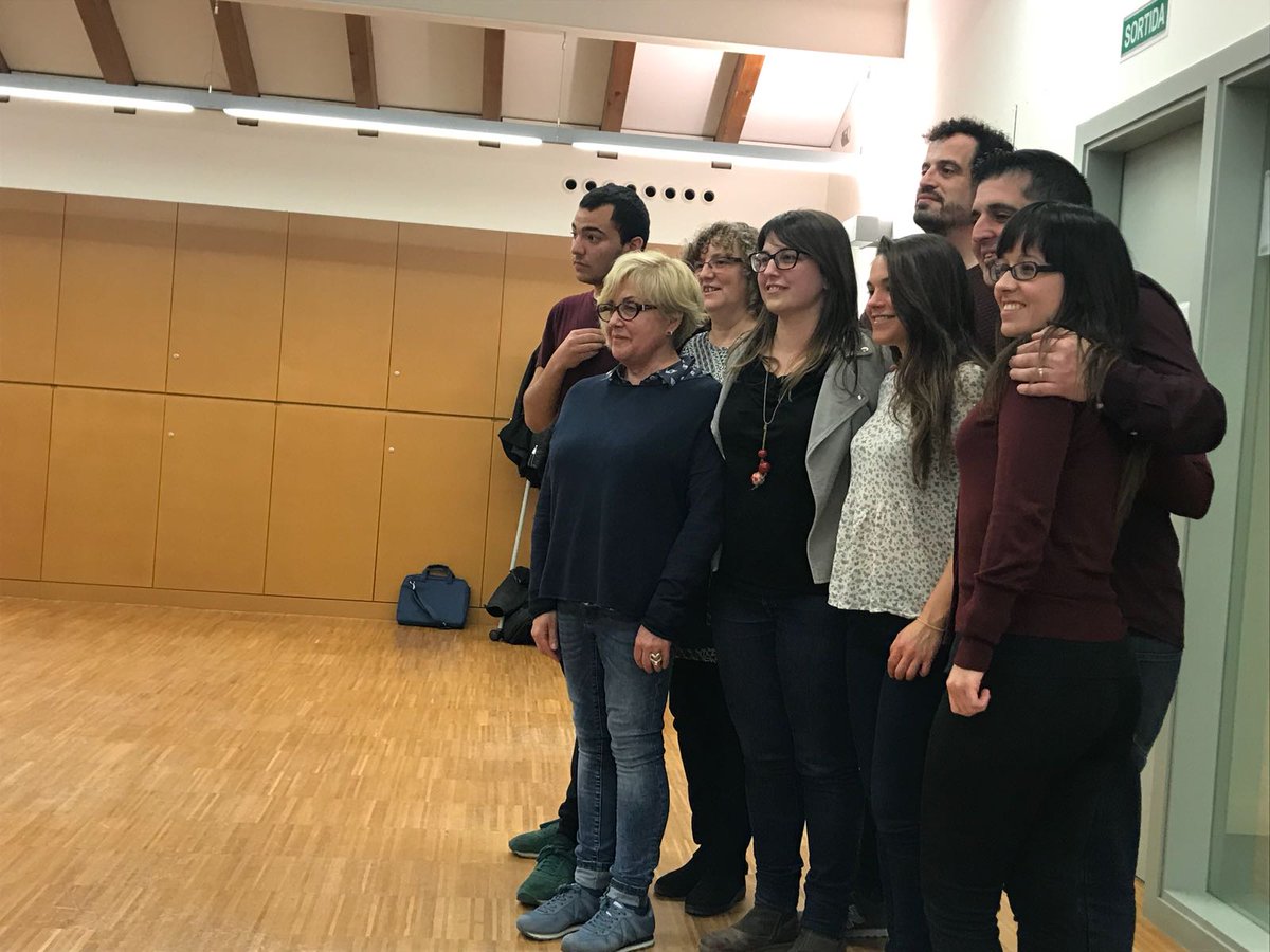 ERCViladecans's tweet photo. Coincidint amb el 87è aniversari de la fundació del partit, ERC #Viladecans ha aprovat aquest dilluns per unanimitat nova #executivalocal amb majoria de dones i la presidència revalidada de @08840v. Reactivem tota nostra maquinària interna ➡️ https://t.co/FO8cmxPXa2 🔎🔎🔎 https://t.co/OUwGvMmEMt