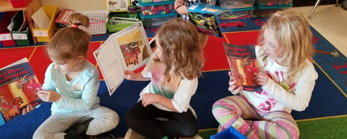 d_kinoshita1's tweet photo. #SAEKind #readersforlife These amazing readers love to show off their skills! @andylallison @MrsAlhadeff https://t.co/ofV2fG3EGt
