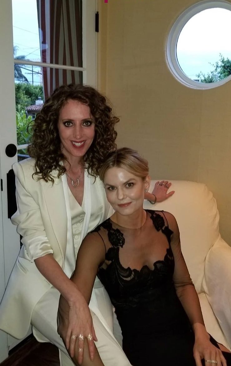 JMOFamily's tweet photo. someone is looking beautiful !! @jenmorrisonlive  styled by @stylistjenrade make up by @abhairmakeup hair by #joeyperrotti https://t.co/NMNMDHWoBC