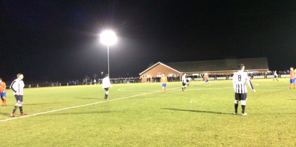 Dr. Darren Moss - ‘Mossy’ (@dazmossy) on Twitter photo Good win with the <a href="/AylshamFC/">The Albatross</a> lads tonight.. 200+ through the gate.. #NorfolkFootball 🔶🔷 Good win with the <a href="/AylshamFC/">The Albatross</a> lads tonight.. 200+ through the gate.. #NorfolkFootball 🔶🔷