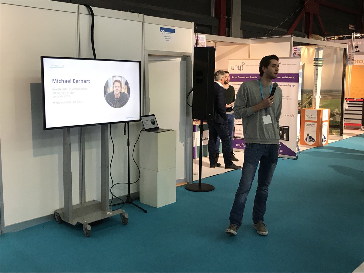 GoBlockNL's tweet image. Goede start van de Bedrijven Contact Dagen! 

@mleerhart gaf namens @GoBlockNL presentaties over crypto en blockchain. 

Ben je morgen ook aanwezig? We staan op het Whitehouse plein. 

#BCDN #Leeuwarden #Blockchain #Cryptocurrency #BTC #RT