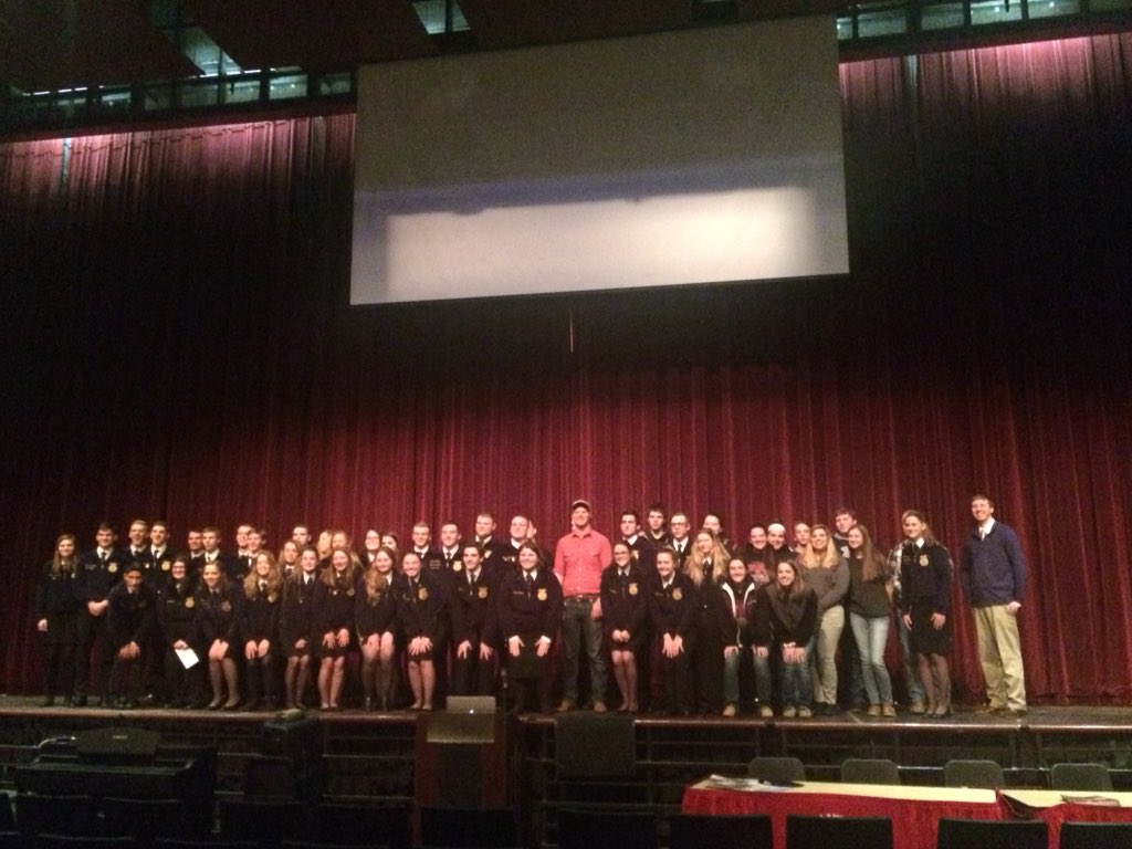 CV_FFA1954's tweet photo. Thanks to Greg Peterson of the @petefarmbros for sharing #NationalAgDay with @CVSDnews and @FFAPENN! Greg’s presentation was the finale for our #MeatInTheMiddle event and a great motivation to advocate for agriculture! https://t.co/S80GsQM84L