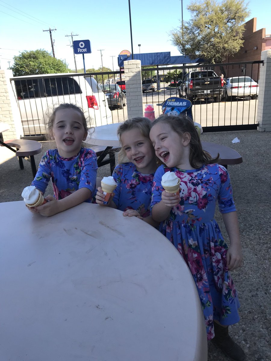 curt_stpierre15's tweet photo. Thanks @DairyQueen for the #firstdayofspring #freeicecreamcone! It was triple awesome!! #tripletlife https://t.co/U8NSZaCNI3