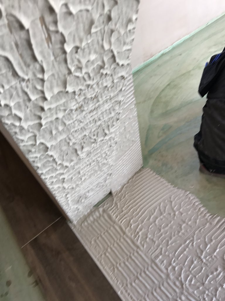 gtaylortiling's tweet photo. @TilemasterTeam @ScreedGiant @D5VEO @Dural_UK @LapicidaLtd @tilemasteradhes That’s the one superb stuff https://t.co/st0CGP9Puc
