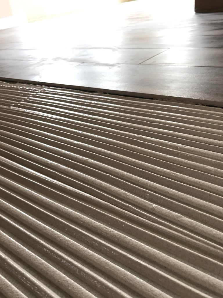 gtaylortiling's tweet photo. @TilemasterTeam @ScreedGiant @D5VEO @Dural_UK @LapicidaLtd @tilemasteradhes That’s the one superb stuff https://t.co/st0CGP9Puc