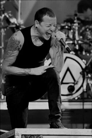 Happy Birthday to Chester Bennington who would\ve been 42 today R.I.P 