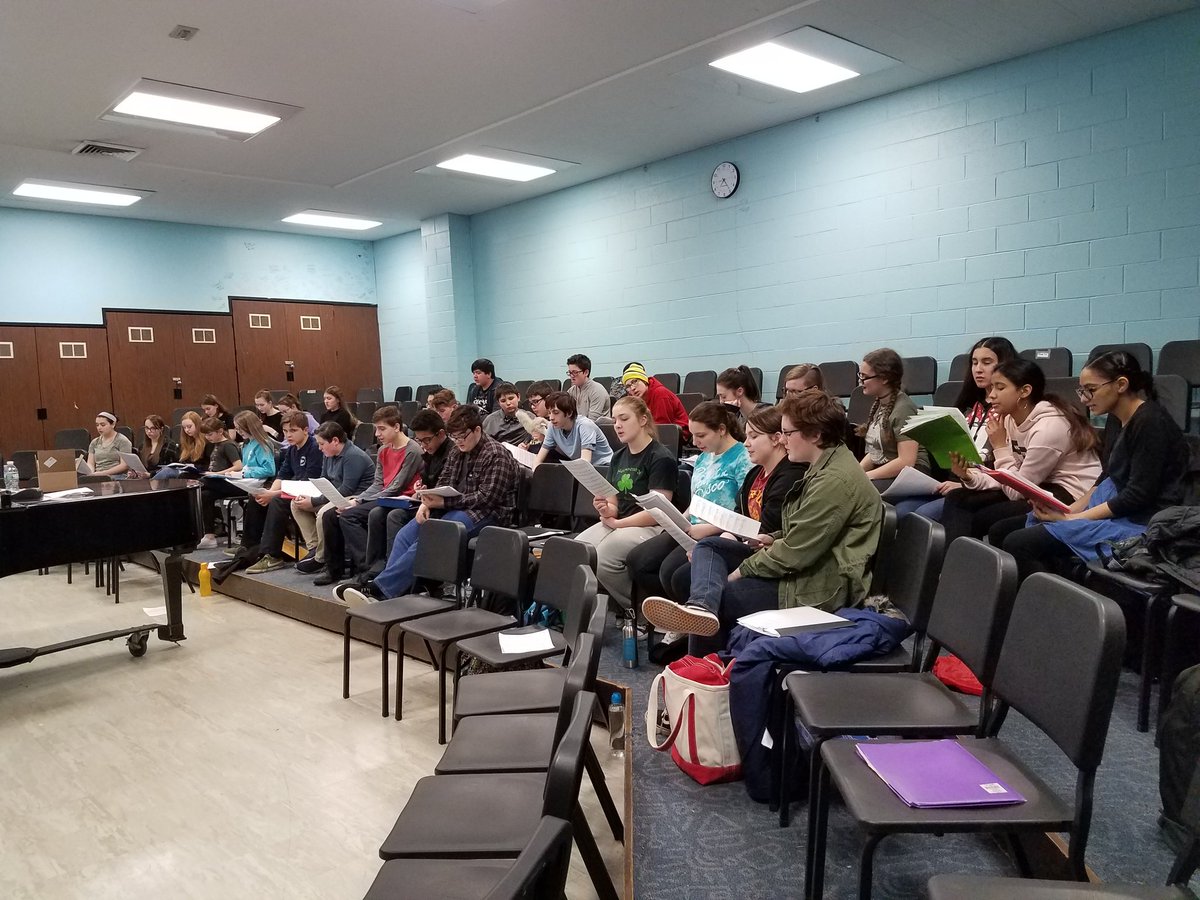 moongate1971's tweet photo. SCMEA Middle School Vocal Jazz @ their 1st rehearsal @ Smithtown HS West 🎶😍 Saxton vocalists: Madison, Elliot, Frank &amp; Cassie 👍🎶
#gopatmed #MIOSM2018
@PatMedSchools @SaxtonMiddle @PMSchoolsSupe @HRpmschools @patmedartmusic @SCMEA_NYS @NYSCAME @OfficialNYSSMA https://t.co/x868lNWuPO