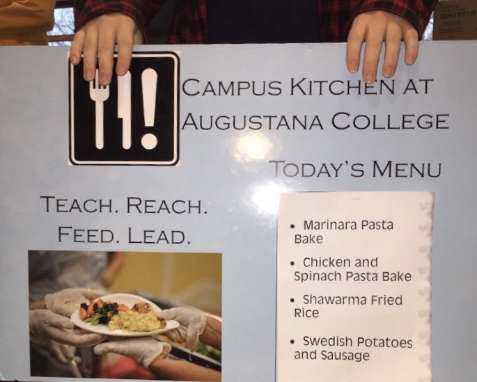 Augustana_SGA's tweet photo. Come on down to the brew at 7:00 pm for a free hot meal! Brought to you by Campus Kitchen 🍲 https://t.co/nGVz3LGAQ7