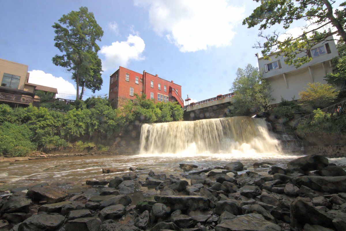 Ganley_Ford's tweet photo. Did you know the community actually has 3 waterfalls on their river? It's truly epic! https://t.co/Ku4oknpTiO https://t.co/sFB28ljvmM