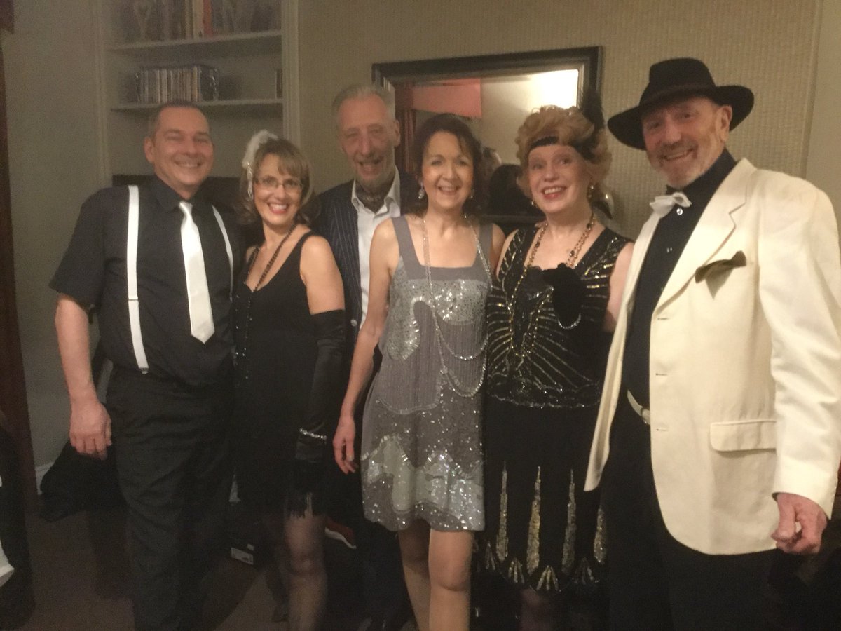 Vintage at the Tower tweet media