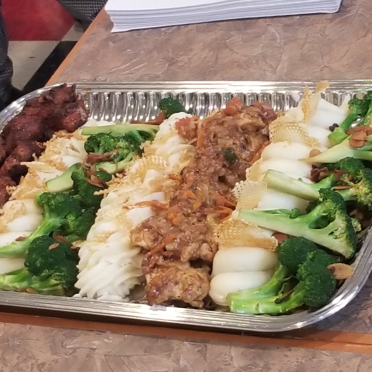 cibaenonorteno's tweet photo. #production @LincolnTech #culinaryexperience #culinarylifestyle #cheforbust #knifekit 

Thanks for the real experience of an actual kitchen and for #chefpaternoster for the push and actual #experienceofalifetime https://t.co/T0GqZSX2VL