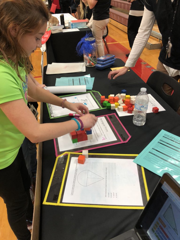 CTMSBulldogs's tweet image. #RectangularPrisms Open House 2018 #WeAreChisholm