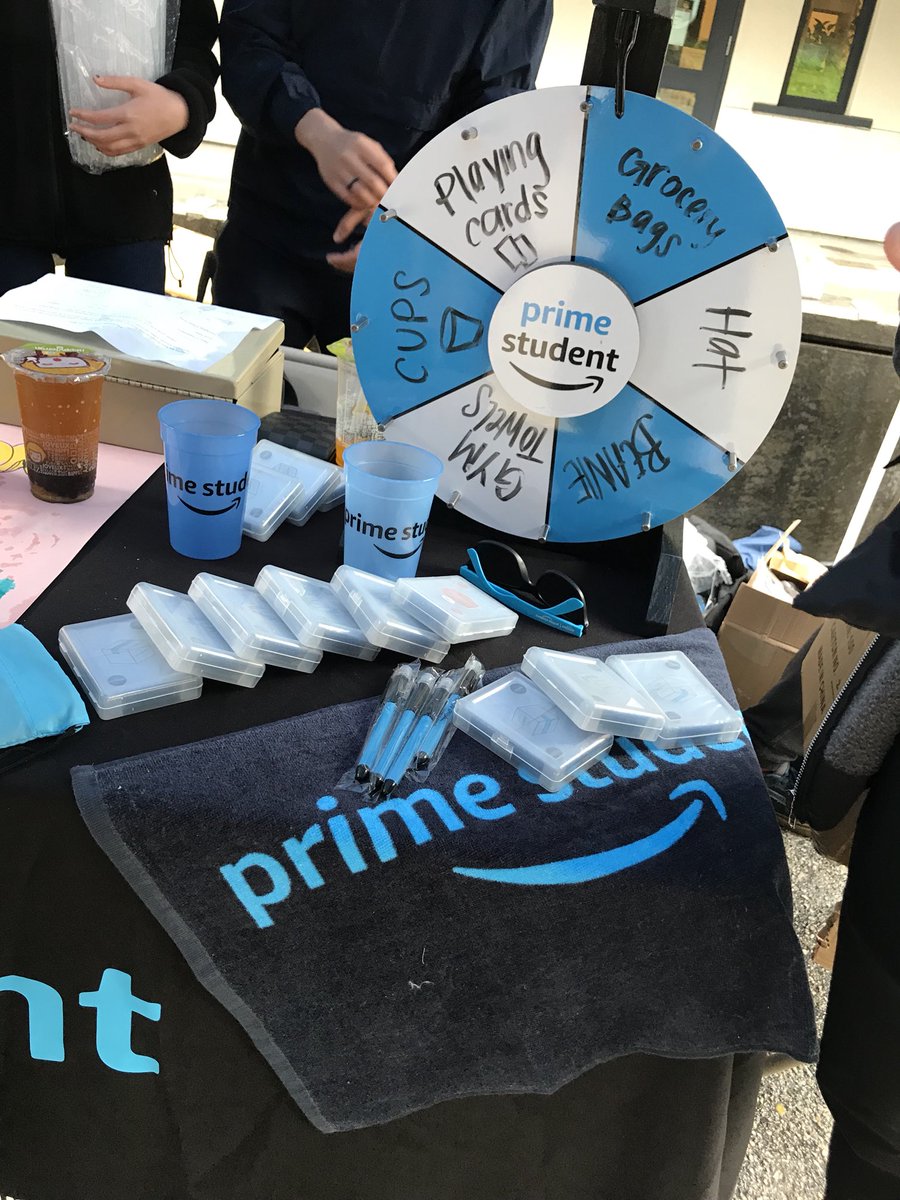 AmazonAtUCSC's tweet image. We are tabling in the quarry TODAY!! Come learn about us — we’ve got tons of free swag to give out #Ad #PrimeStudentRep 🙋‍♂️🧢