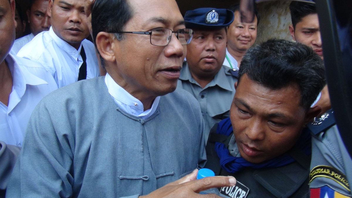 Lawyer for Aye Maung says three charges for ‘one act’ is excessive dvb.no/news/lawyer-ay… #Burma #Myanmar