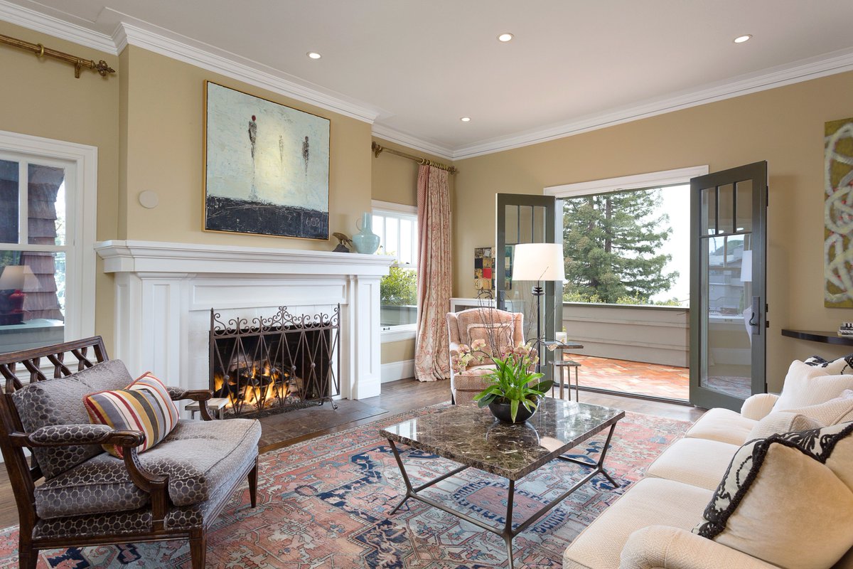 grubbco's tweet photo. Located in the center of town, this home has been extensively restored and seamlessly combines original architectural details with modern amenities: https://t.co/rAU3zLDcIn
#piedmont #realestate #brownshingle https://t.co/bASAHlmUQf