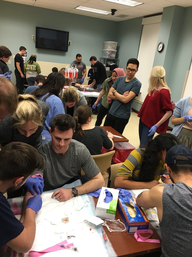 lmccaff120's tweet image. How much do you trust your friends?! ... @UHCMC_ED @CWRUSOM #EMIG vascular access workshop 💉