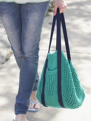 AllFreeKnitting's tweet image. Grab this easy knit bag as you head out the door and you'll be ready for whatever the day brings. buff.ly/2G0Vz1c