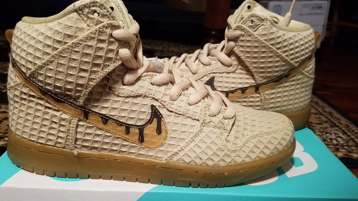 LabsGaming1's tweet photo. FOR SALE: brand new size 8

https://t.co/fghQuR6TSx https://t.co/LsjM2u8ELk