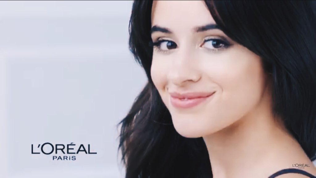 ccamilapics's tweet photo. How can someone be this beautiful https://t.co/NxVSjaAbb9