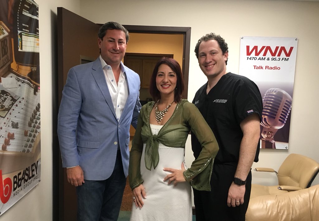 3/19/18 Show: Watch FB! facebook.com/ccnormag/video… Morrell @OuzoBayBoca @AtlasBaltimore <a href="/Miznerpark/">Mizner Park</a> *Surgeon @WestBocaMedical <a href="/TenetFlorida/">Tenet Florida</a>
#greekfood #roboticsurgery #orthopedics #soflo #boca #encoreboca #skillednursing #community #ccnormag #thecareritedifference @CareRiteCenters