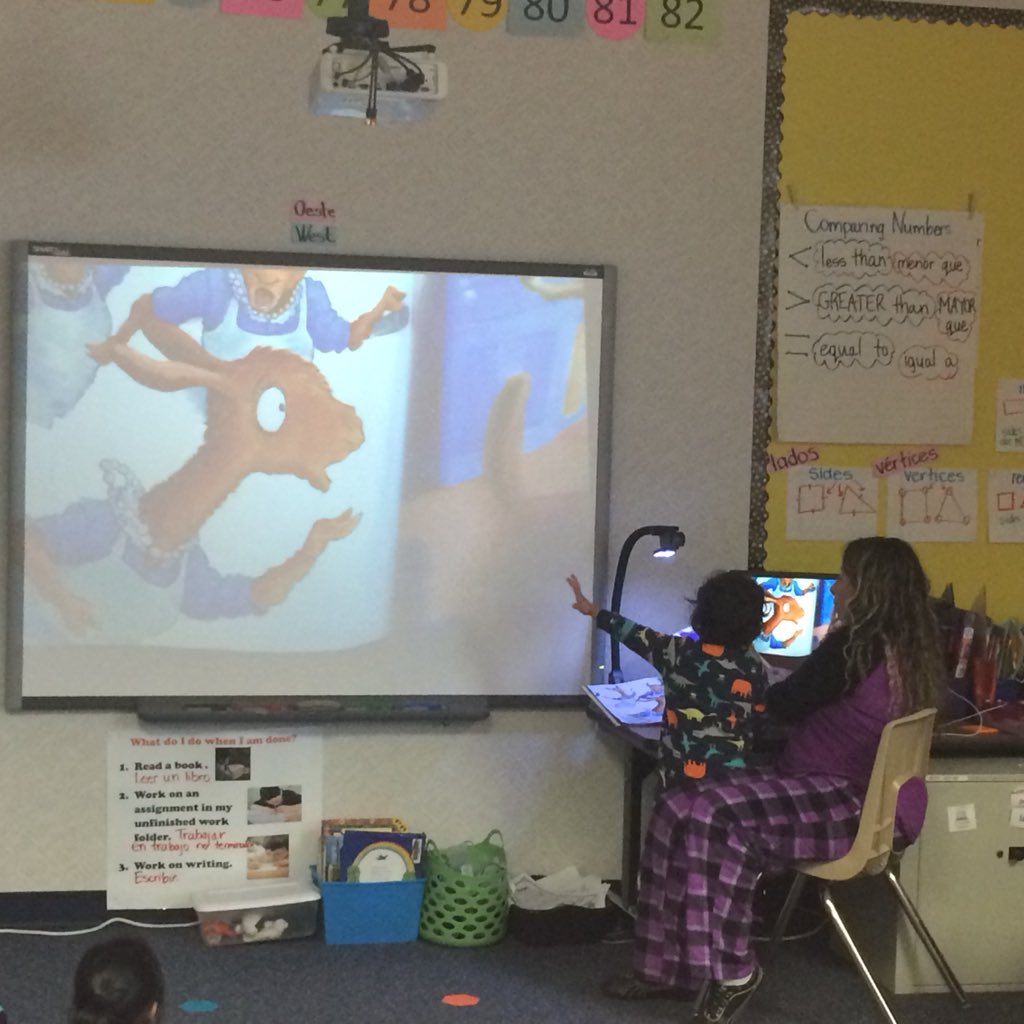 ShanksBetsy's tweet image. Bedtime at Boyd was a hit tonight! @BoydBlackhawks #readwithyourchildren @TXSwade @library_boyd @Alohamisschavez