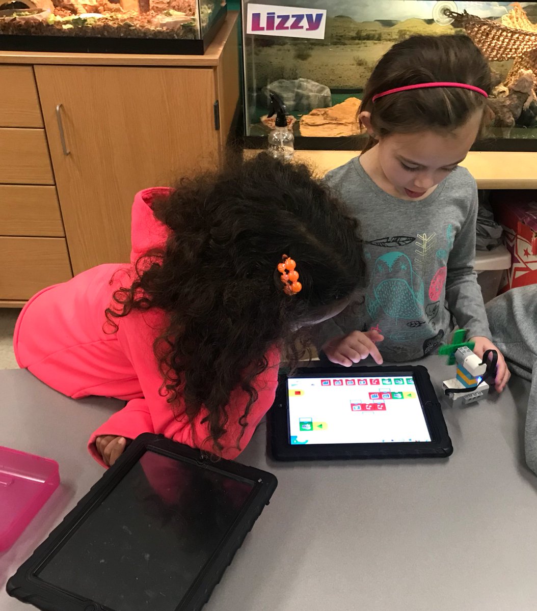 JJplantingseeds's tweet photo. First graders coding Legos in STEM Lab. The excitement was contagious as they showed off their accomplishments. Controlling the sounds, the lights, and the actions!!! #meccmotivation #meccshines https://t.co/HovWf8ecSY