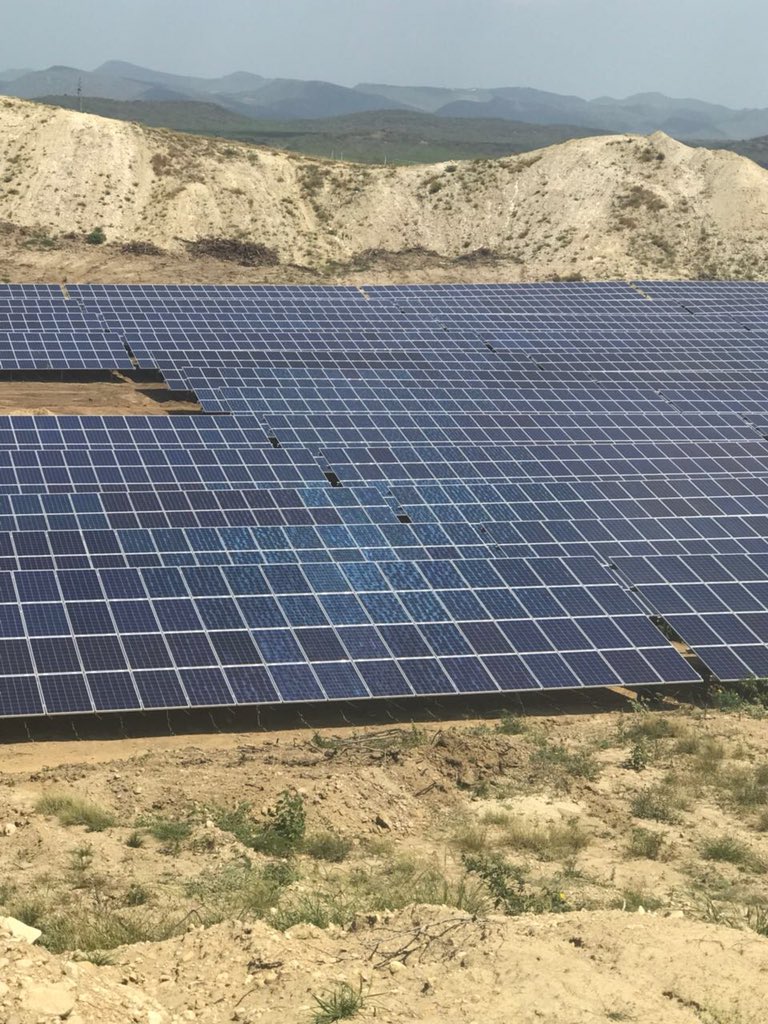 CNE_RD's tweet image. Hoy un equipo de profesionales de la CNE, encabezado por la Ing. Yderlisa Castillo, visitaron el proyecto #MontecristiSolar en Guayubin, Montecristi. Dicho proyecto tiene más del 50% de los paneles solares instalados. Al finalizar tendrá una capacidad instalada de 57.96 MW.