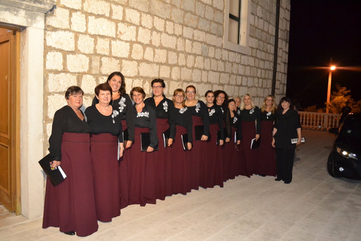 TZGradac's tweet image. Naši slavuji 🤩🎶#gradac #CroatiaFullOfLife #Croatia #dalmatia