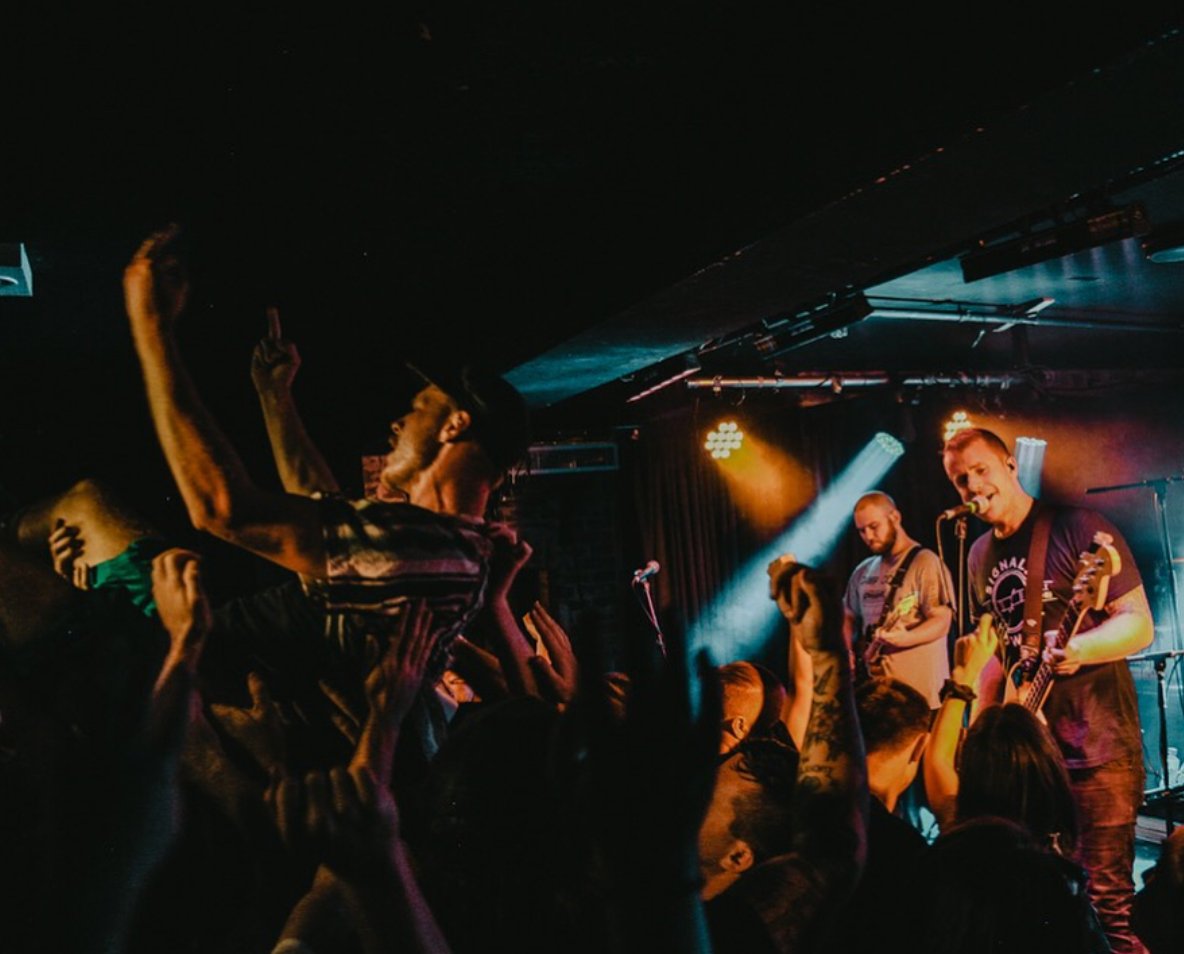 They killed it!! Legends @LUCABRASIAUS played a hell of a show on Saturday night, Melbourne, it's your turn on Friday! Hectic pic by @/jontycarlin on instragram